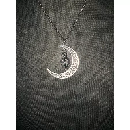 Collier lune luminescente pendentif plaqué argent à retrouver dans votre magasin ésotérique en ligne Magie Kali